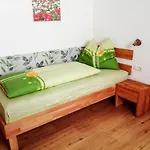 Guest house Wohlfuehlhof Bachzelt 3*