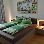 Wohlfuehlhof Bachzelt Guest house Weitersfeld