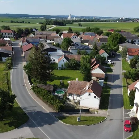 Pensjonat Wohlfuehlhof Bachzelt Weitersfeld