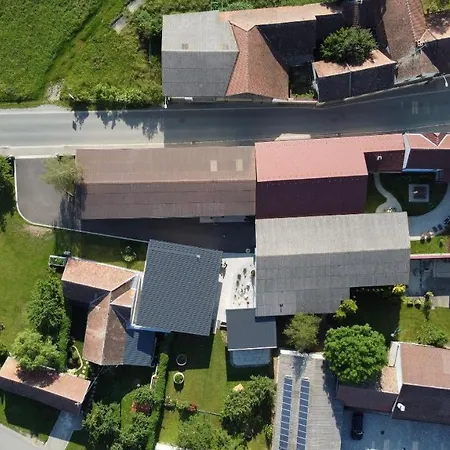 Pensjonat Wohlfuehlhof Bachzelt 3*