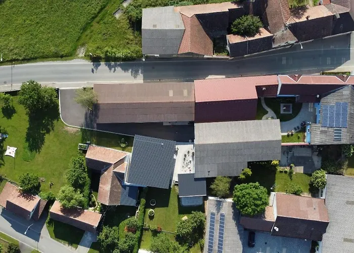 Penzion Wohlfuehlhof Bachzelt 3*