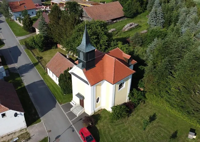 Wohlfuehlhof Bachzelt Weitersfeld