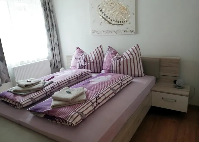 Wohlfuehlhof Bachzelt